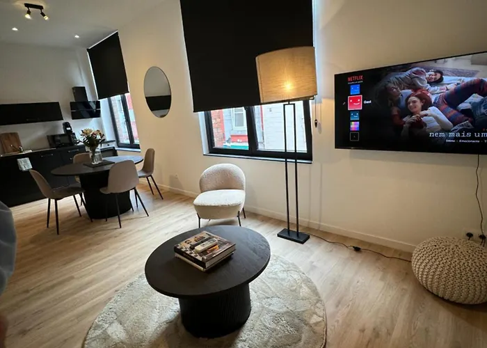 Urbanchic Opera 2b * Liege