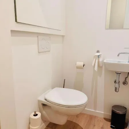 Urbanchic Opera 2b Apartment *